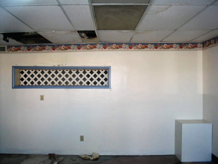 Dowagiac Theatre - May 2004 (newer photo)